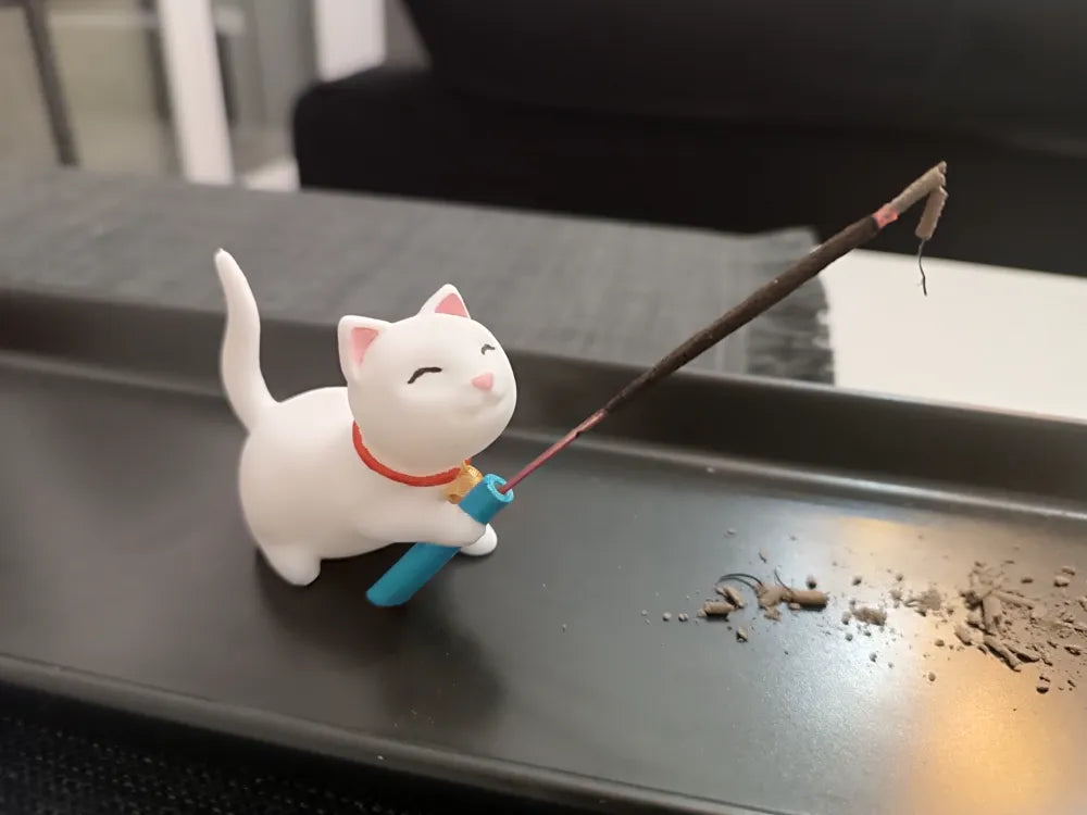 Mini Incense Holder in the Shape of a Cat with a Sash – Cuteness and Peace Together