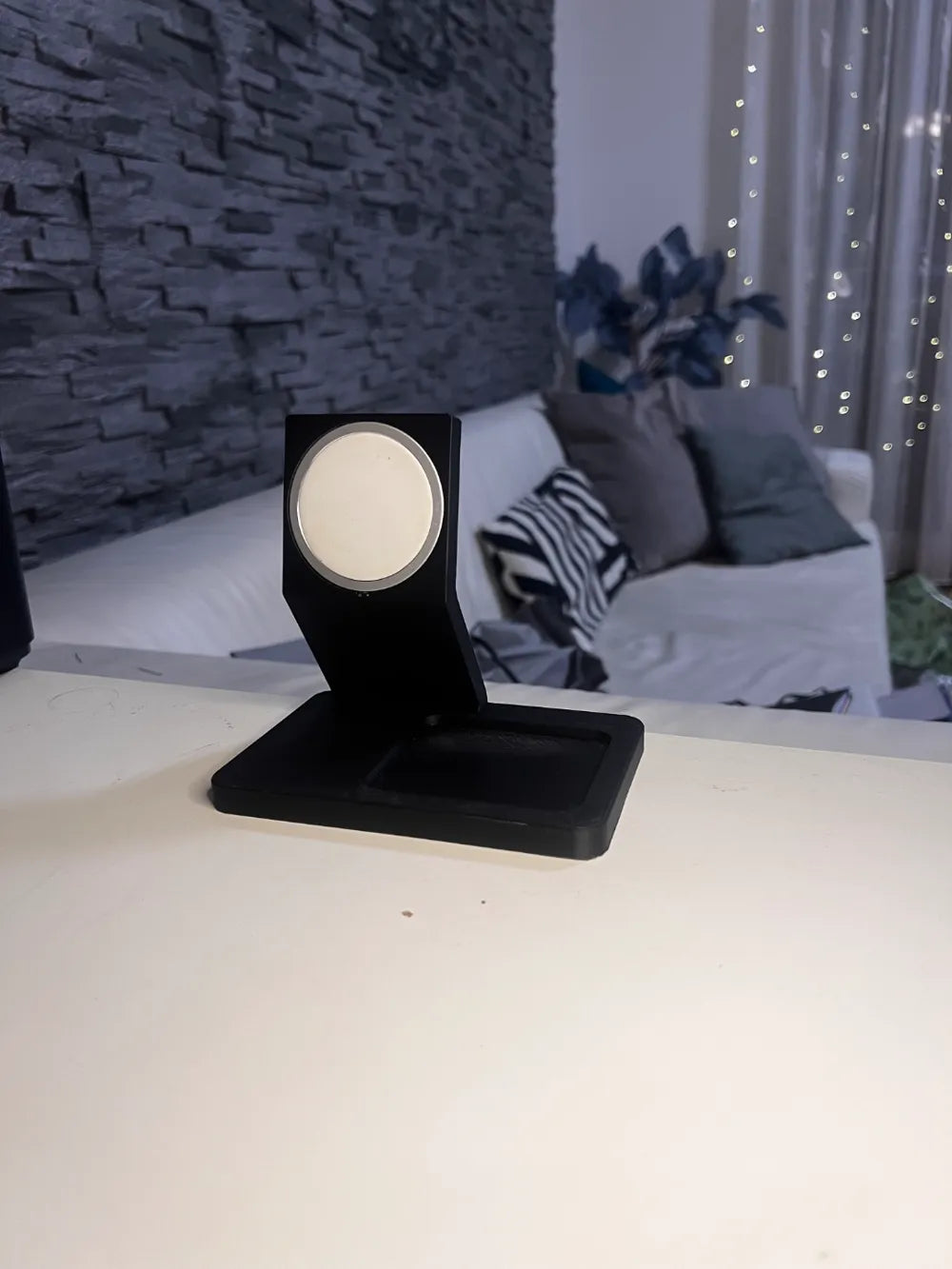 MagSafe iPhone Standı – Şık, Güçlü ve Manyetik Konfor