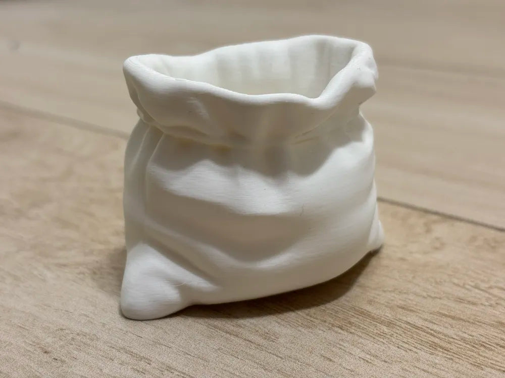 Mini Sack Shaped Decorative Vase – The Elegant Form of Naturalness