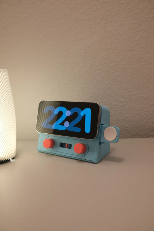 Retro Radyo MagSafe Stand – Nostaljiyle Şarj Et!